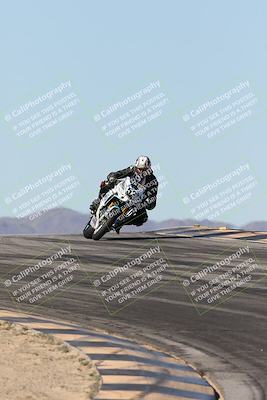 media/Dec-07-2025-CVMA (Sun) [[3e7d2de5dc]]/Race 7-Formula Lightweight Twins Shootout/